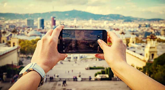 Handige smartphone-accessoires voor op reis