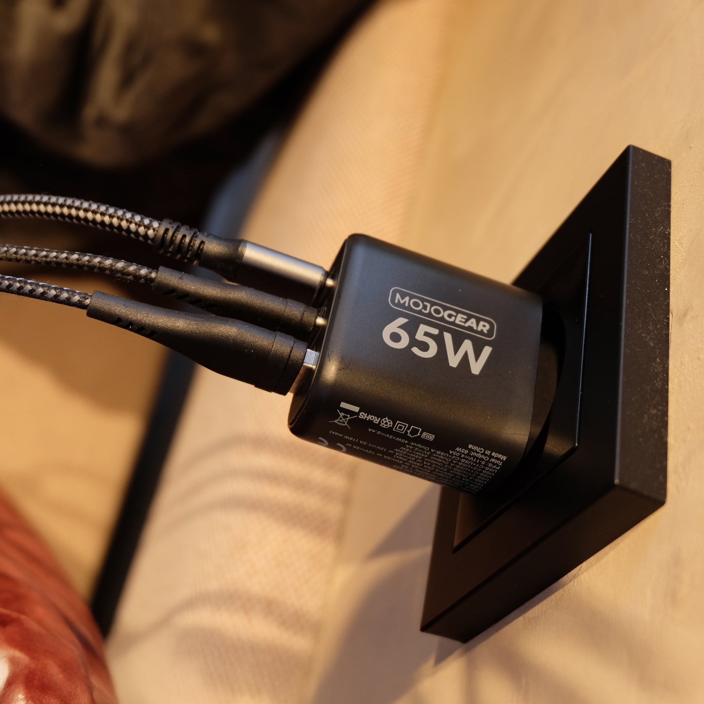 MOJOGEAR CHARGE+ 65W oplader met 3 poorten USB/USB-C - Opladers