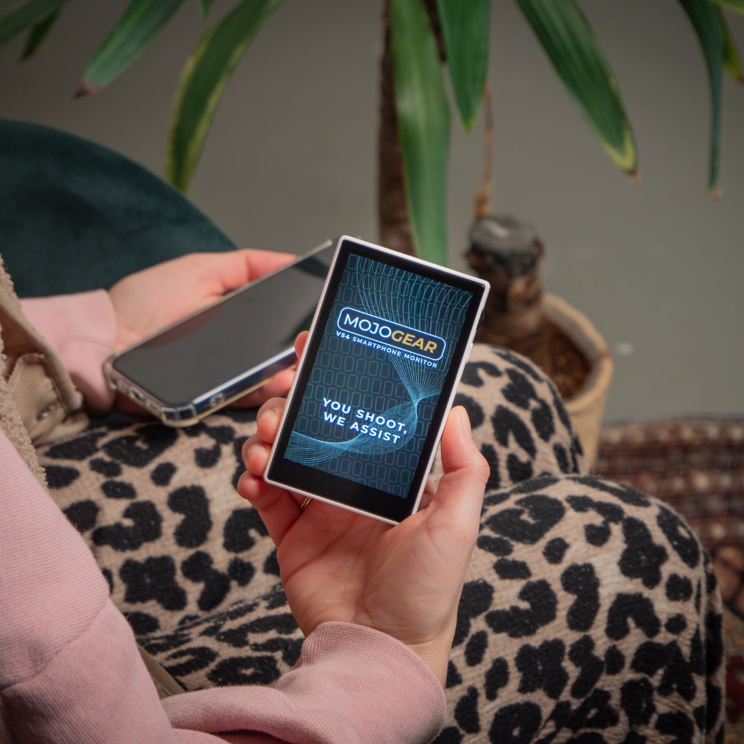 MOJOGEAR VS4 Touchscreen Selfie Vlog Monitor - White