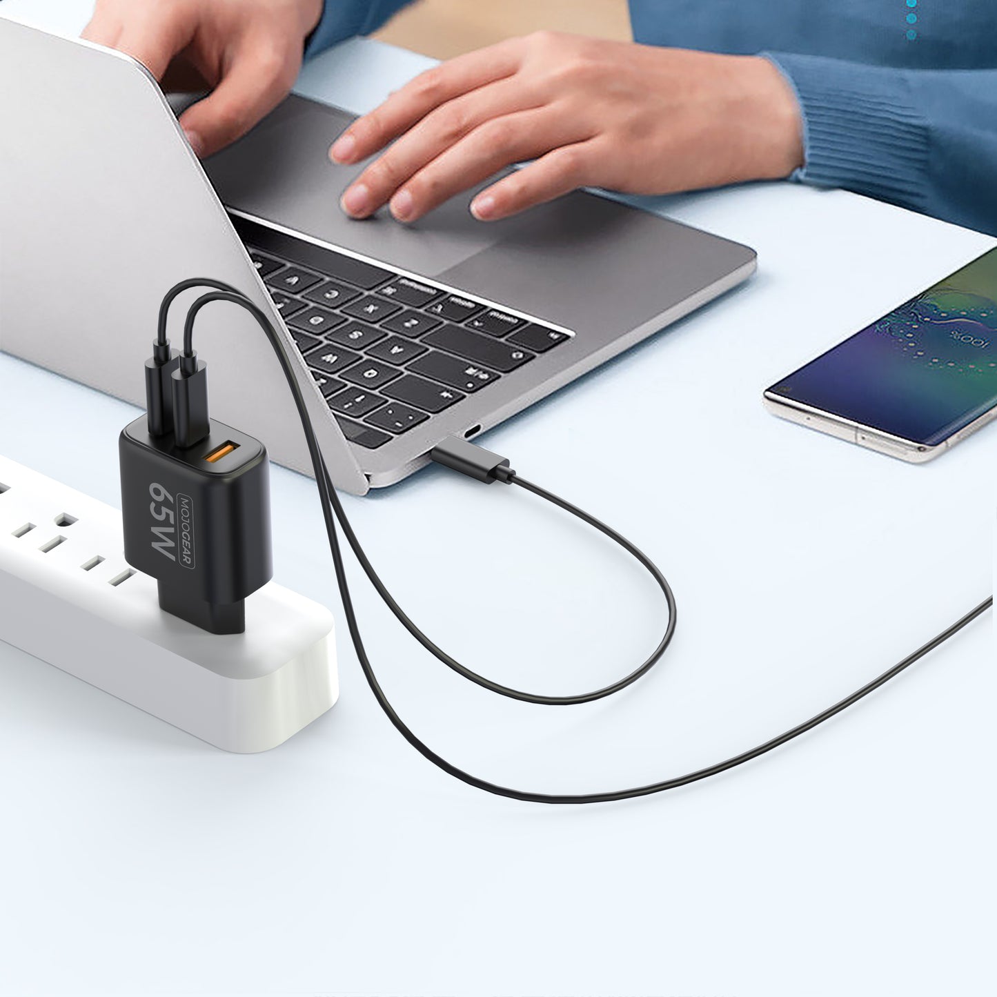 MOJOGEAR CHARGE+ 65W fast charger for iPhone &amp; iPad with 2x Lightning to USB-C cable 1.5 meters