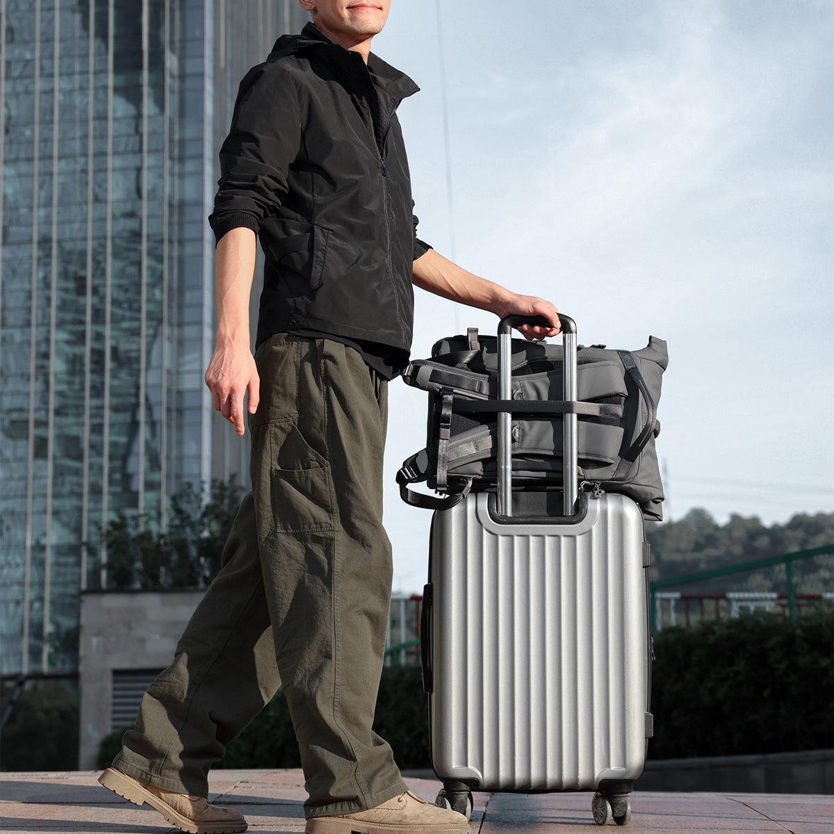 Ulanzi BP04 Hard Shell Rugzak 25 liter met Find My Tracker - Cameratassen