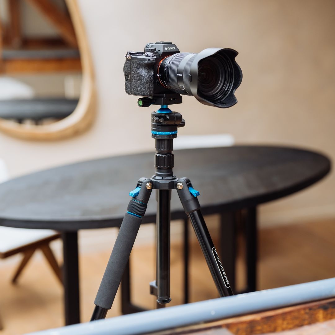 MOJOGEAR Swift Photo Tripod 175cm with monopod and phone holder