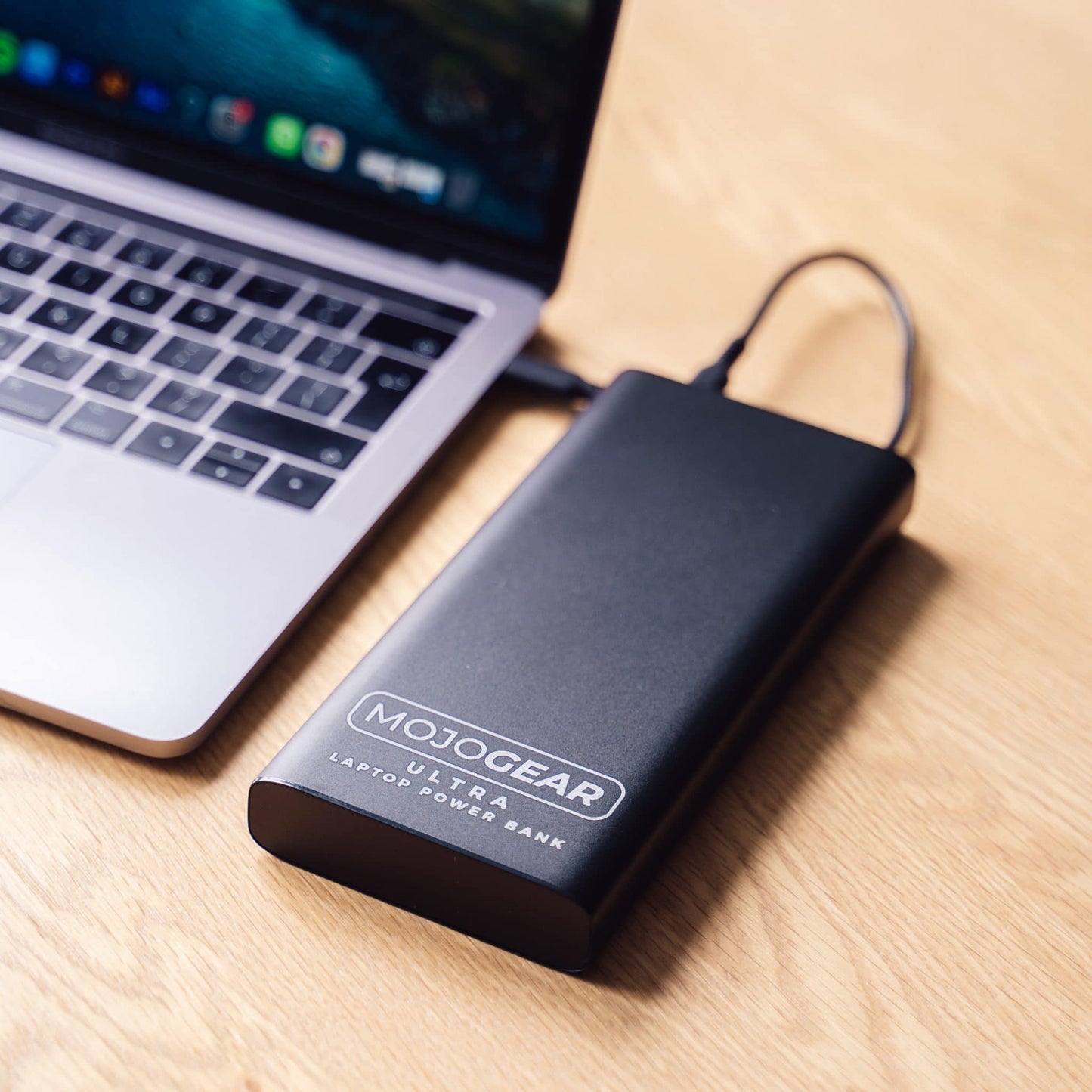 MOJOGEAR ULTRA 26.800 mAh 100W Laptop Powerbank - Powerbanks