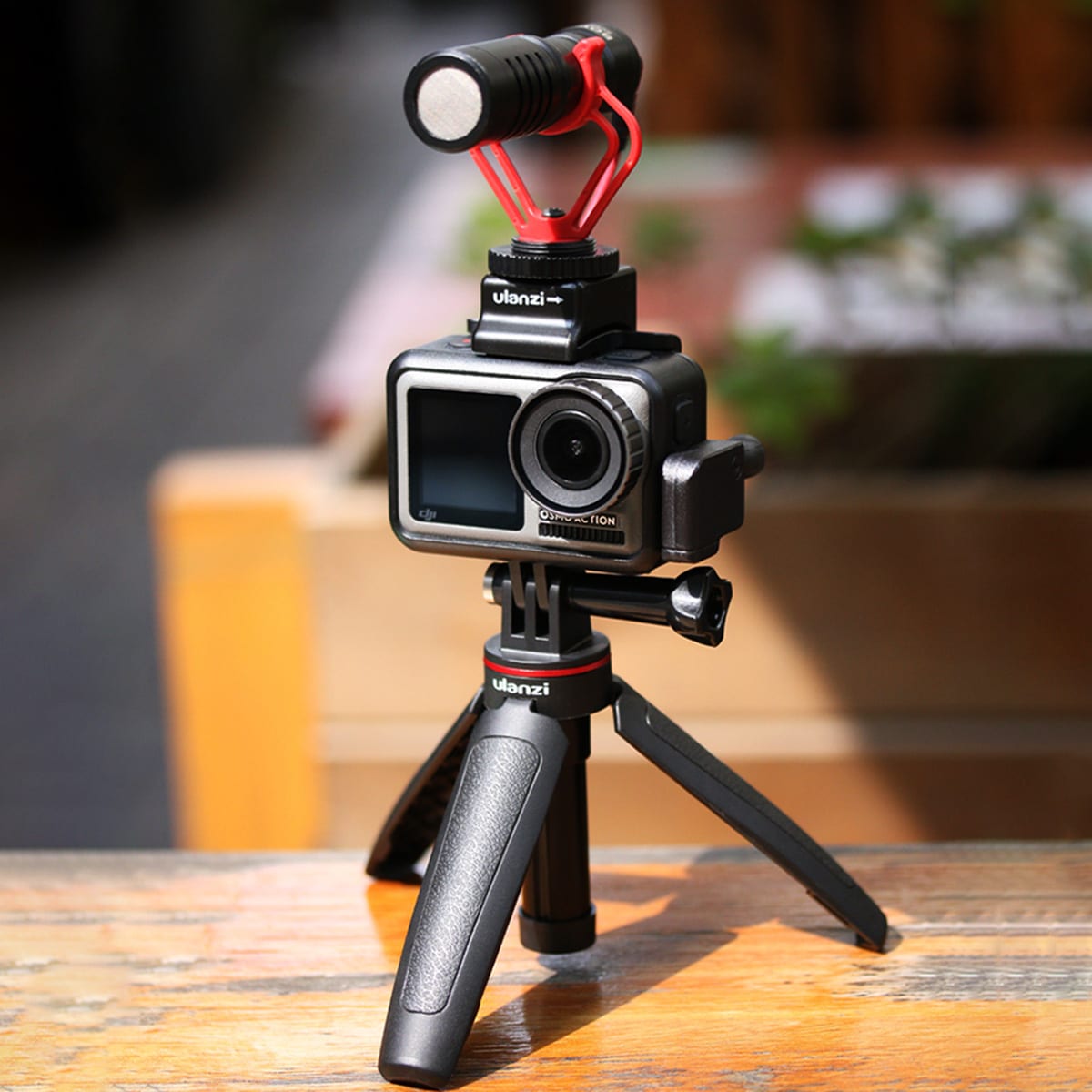 Ulanzi MT-09 GoPro vlogging tripod, hand grip & selfie stick