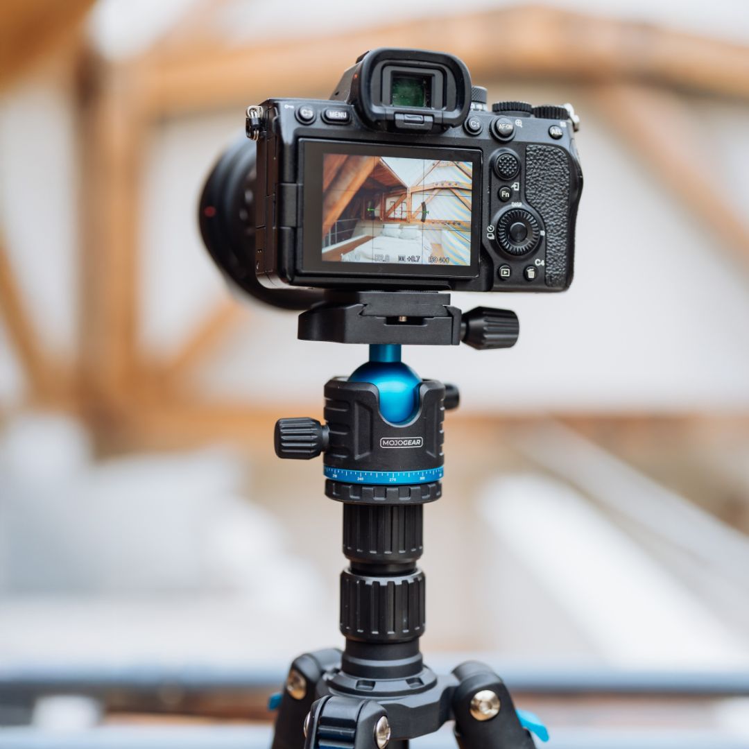 MOJOGEAR Swift Photo Tripod 175cm with monopod and phone holder