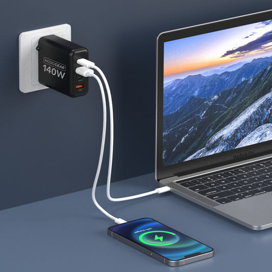 MOJOGEAR CHARGE+ 140 Watt oplader met 4 poorten USB / USB-C - Opladers