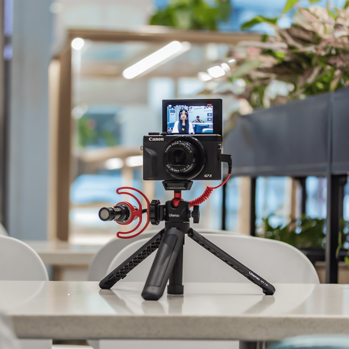 Ulanzi MT-16 Vlog Statief, Camerahouder & Selfie stick met Cold Shoe Mount